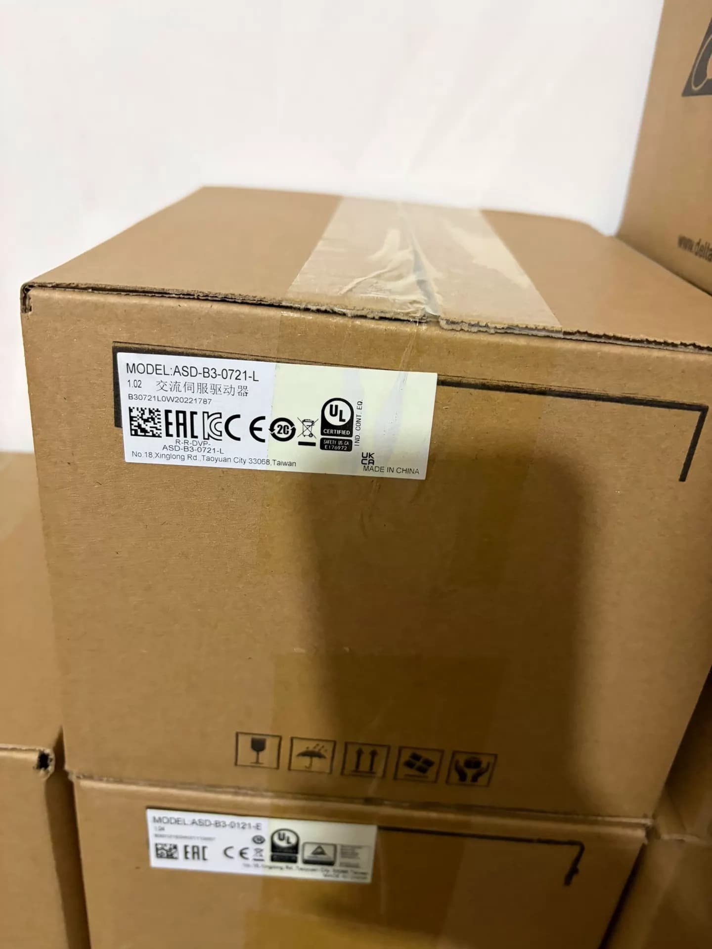 Convertitori di frequenza Delta ASD-B3-0721-L/750W 100% nuovissimo, originale e genuino, servomotore di azionamento