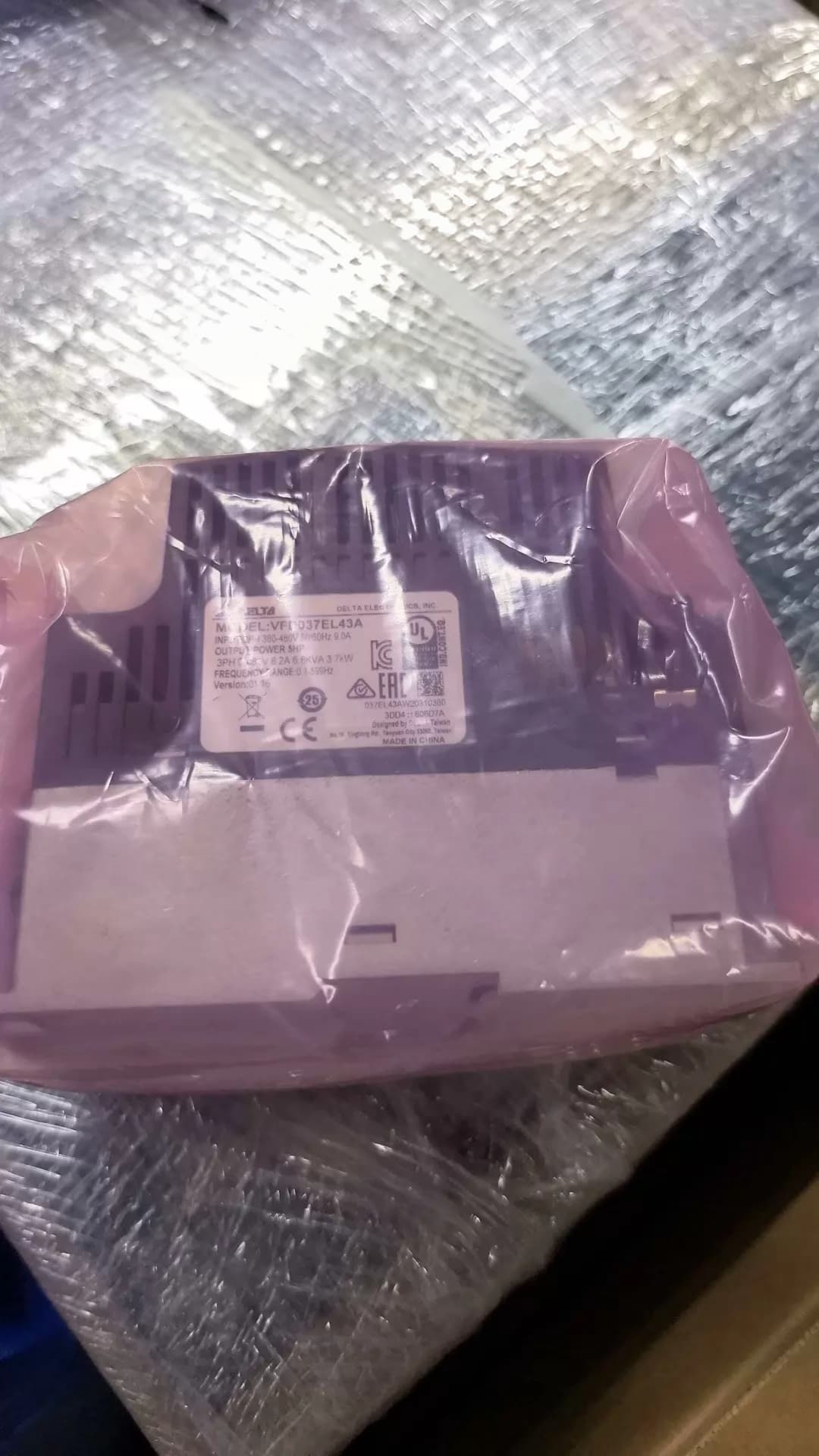 Servomotore di azionamento dei convertitori di frequenza Delta VFD037EL43A originale e genuino al 100% nuovo di zecca