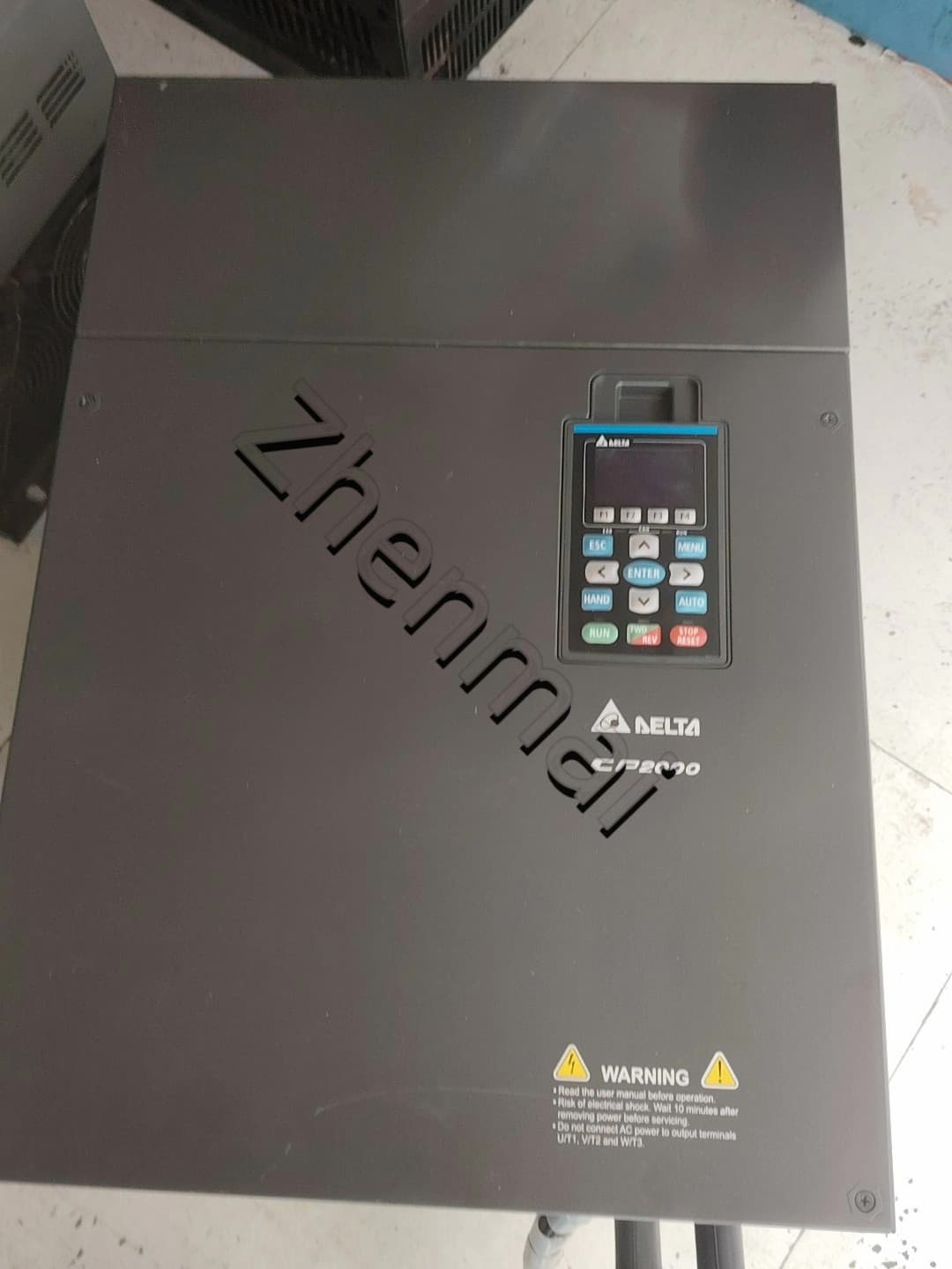 100% nuovo di zecca originale e genuino Delta VFD1100CP43A-00 380V110KW Convertitori di frequenza Servomotore
