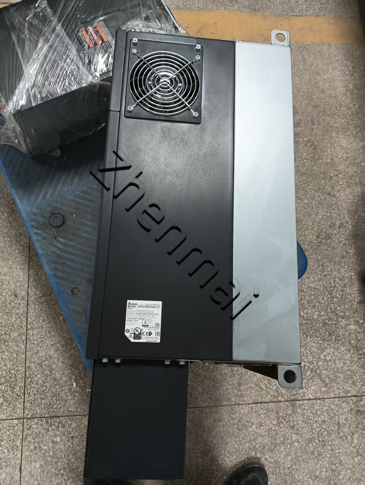 100% nuovo di zecca originale e genuino Delta VFD1100CP43A-21 380V110KW Convertitori di frequenza Servomotore