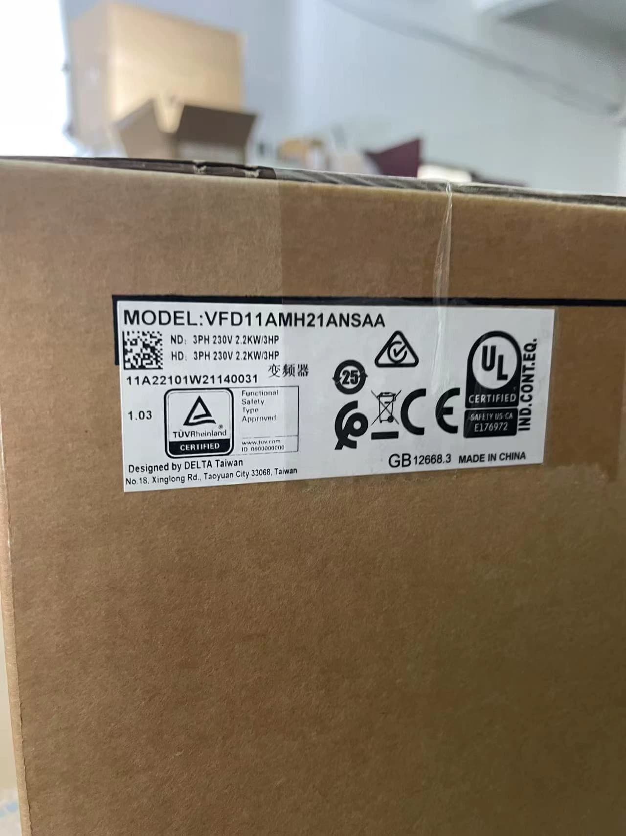 Convertitori di frequenza Delta VFD11AMH21ANSAA 2.2KW 220V 100% nuovissimo, originale e genuino, servomotore di azionamento