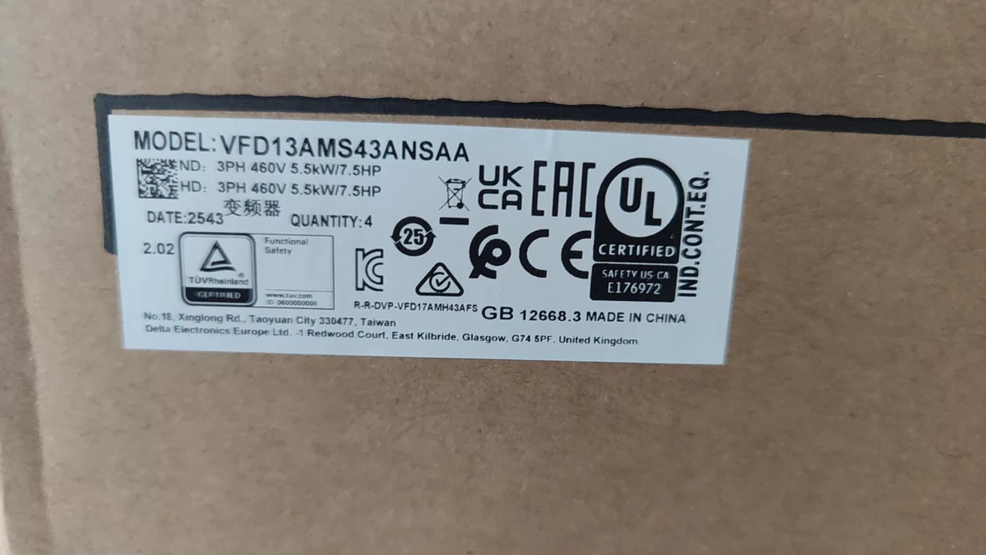 Convertitori di frequenza Delta VFD13AMH43ANSAA 5.5KW 100% nuovissimo, originale e genuino, servomotore di azionamento