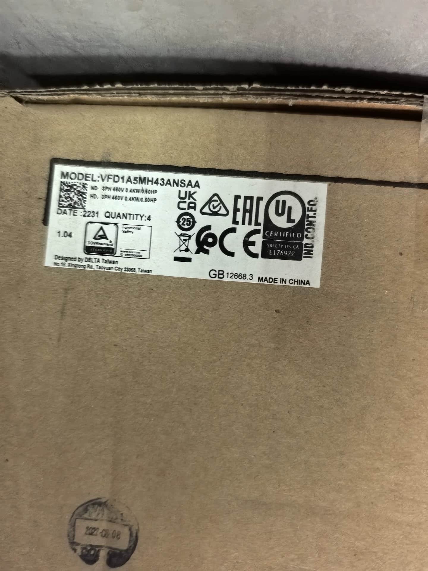 Convertitori di frequenza Delta VFD1A5MH43ANSAA 0.4KW 100% nuovissimo, originale e genuino, servomotore di azionamento