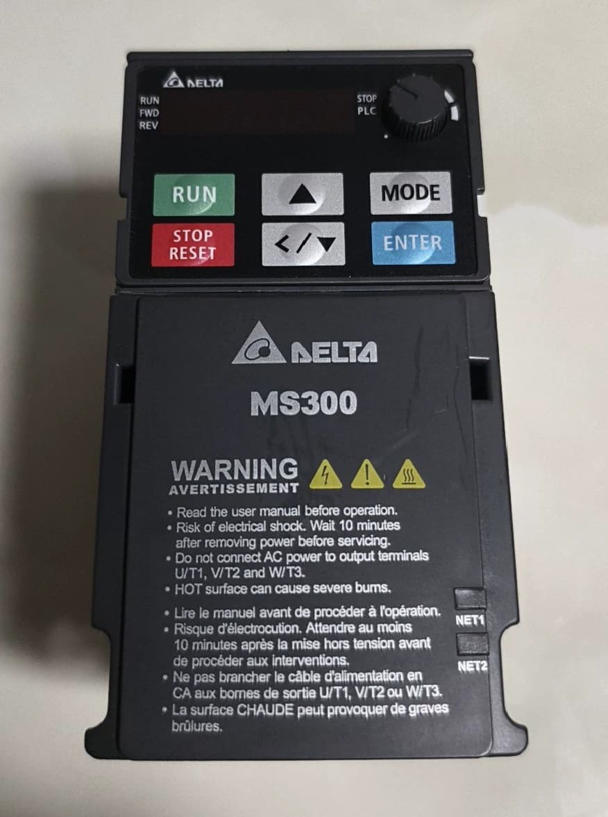 Convertitori di frequenza Delta VFD2A8MS23ANSAA 220V/0.4KW 100% nuovissimo, originale e genuino, servomotore di azionamento
