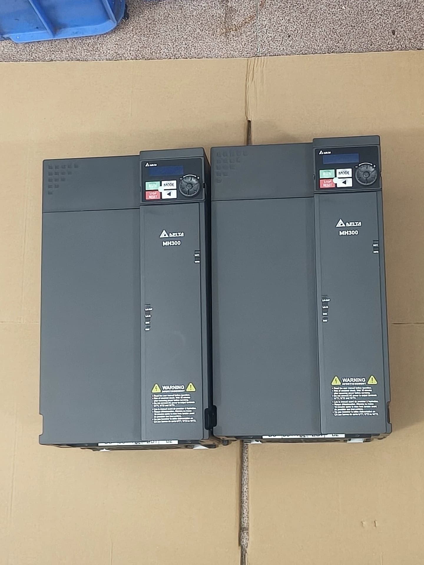 Convertitori di frequenza Delta VFD38AMH43ANSAA 18,5KW 100% nuovissimo, originale e genuino, servomotore di azionamento