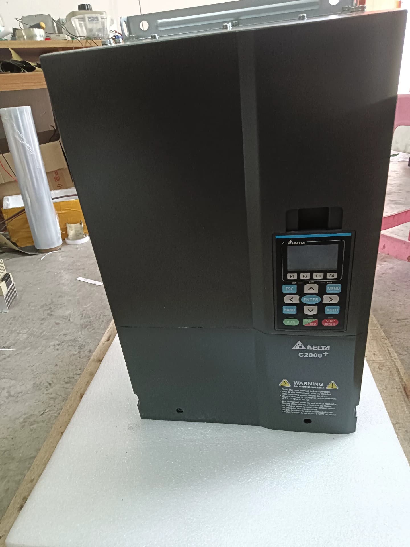 Servomotore di azionamento convertitori di frequenza Delta VFD450C43S-00 100% nuovo di zecca, originale e genuino