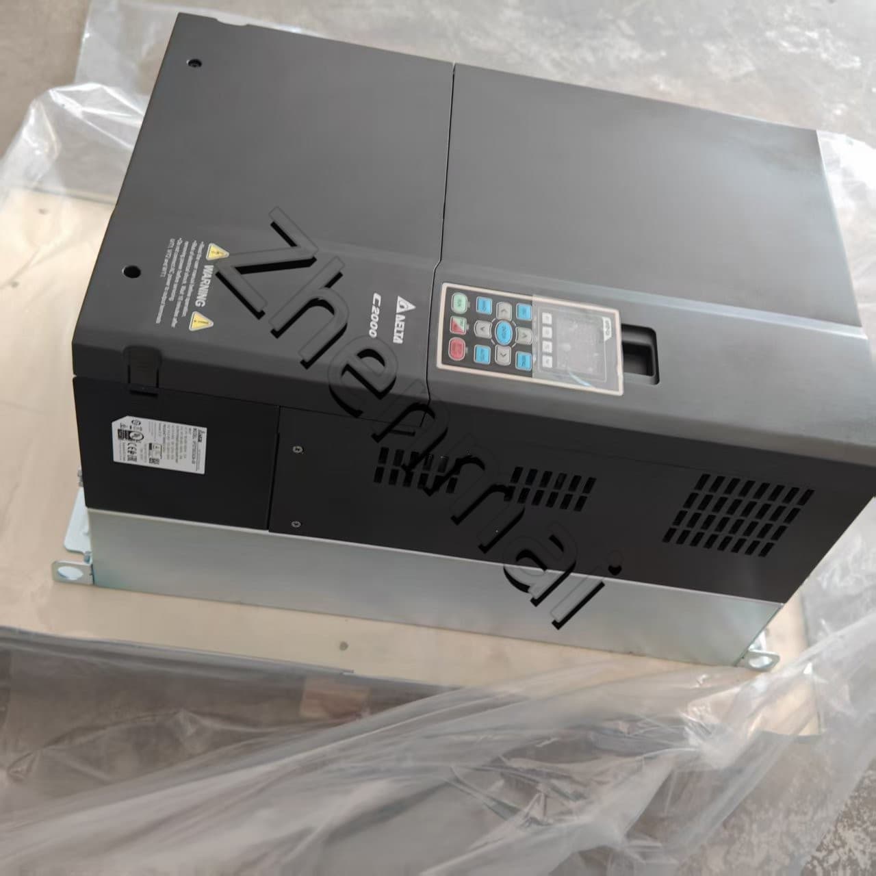 Servomotore di azionamento convertitori di frequenza Delta VFD750C43A-00 100% nuovo di zecca, originale e genuino