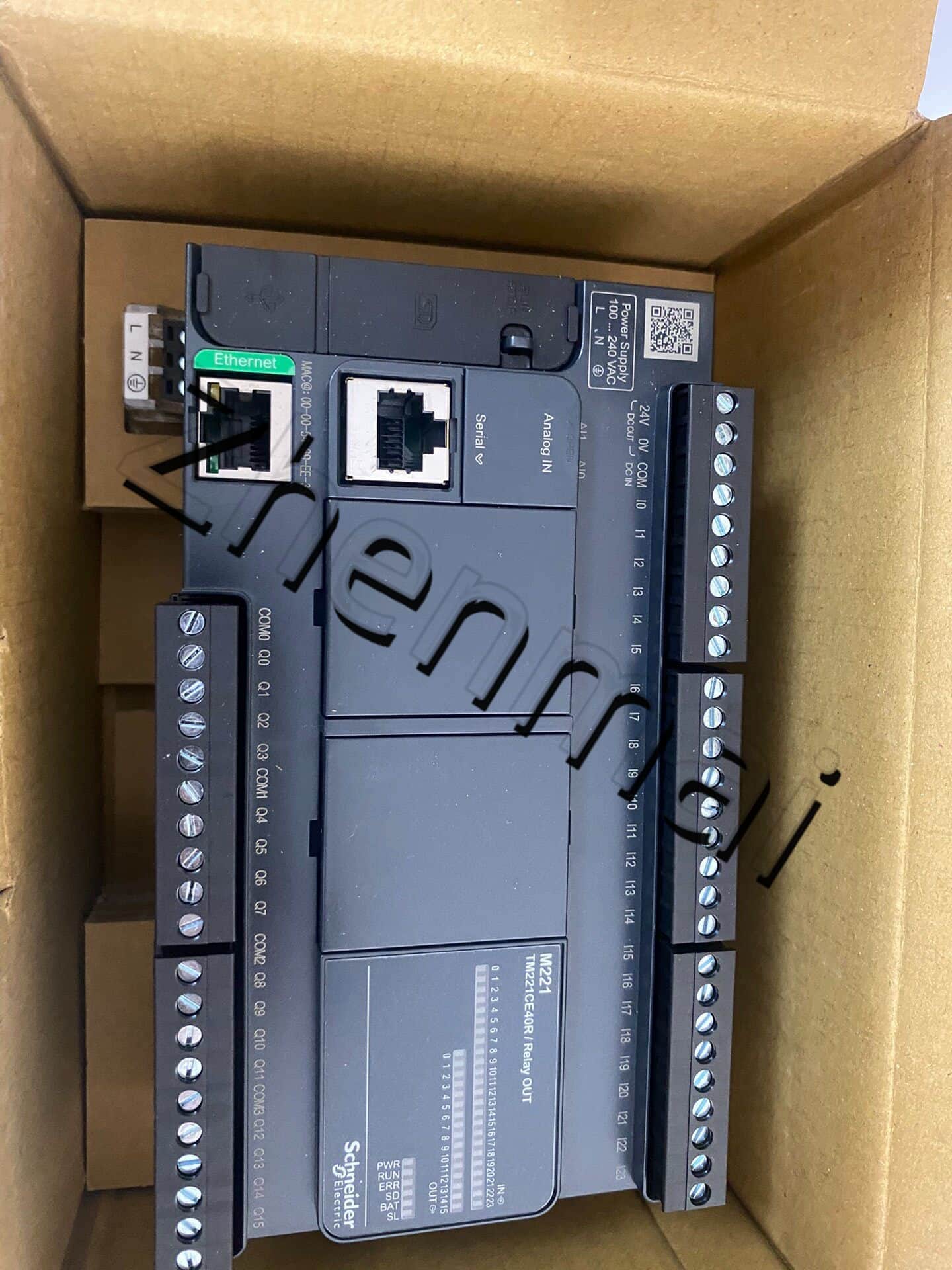 Schneider TM221CE40T 100% nuovo, originale e genuino Convertitori di frequenza, interruttori automatici, contattori, dispositivi di protezione