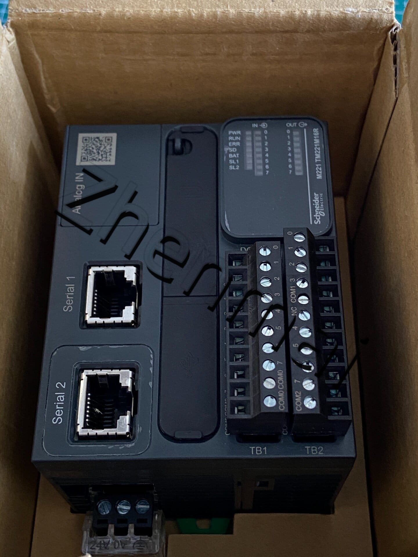 Convertitori di frequenza, interruttori automatici, contattori, dispositivi di protezione Schneider TM221M16R nuovissimi, originali e originali al 100%