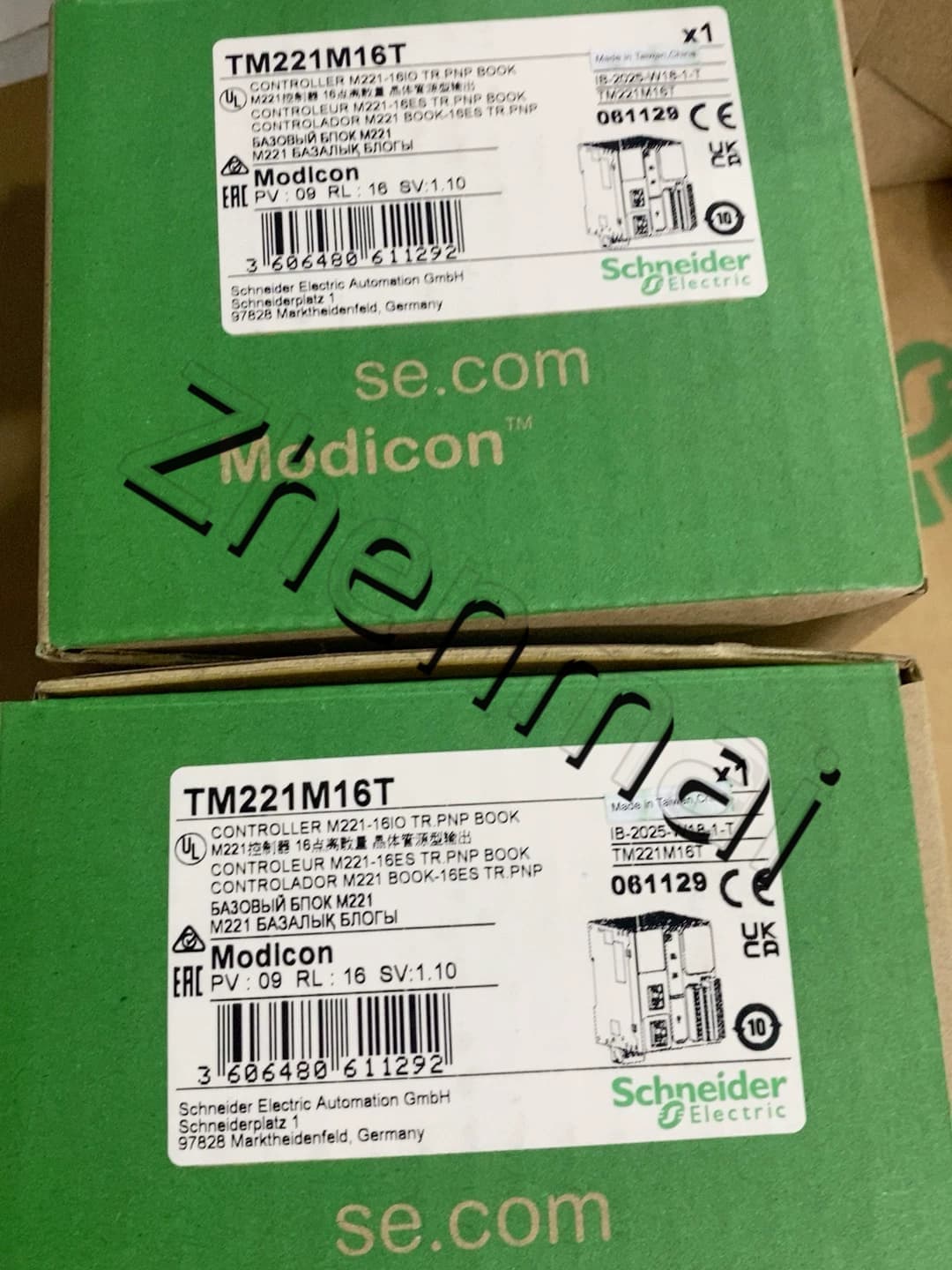 Convertitori di frequenza, interruttori automatici, contattori, dispositivi di protezione Schneider TM221M16T nuovissimi, originali e genuini al 100%
