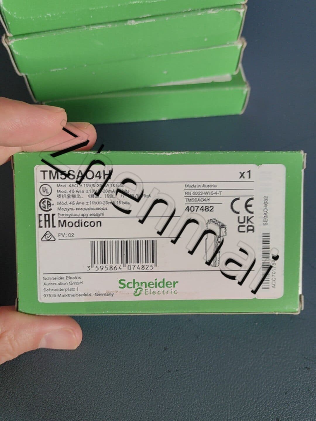 Schneider TM5SAO4H 100% nuovo, originale e originale Convertitori di frequenza, interruttori automatici, contattori, dispositivi di protezione