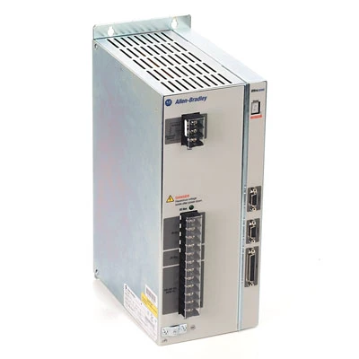 Servoazionamento Allen-Bradley serie 2098-DSD-075X Ultra3000