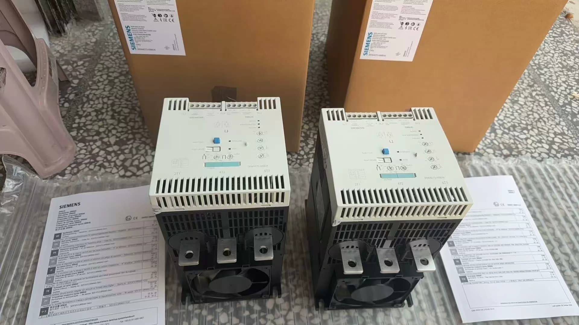 Soft Starter SIRIUS SOFT STARTER 3RW4447-6BC35 nuovo di zecca, originale, direttamente dalla fabbrica