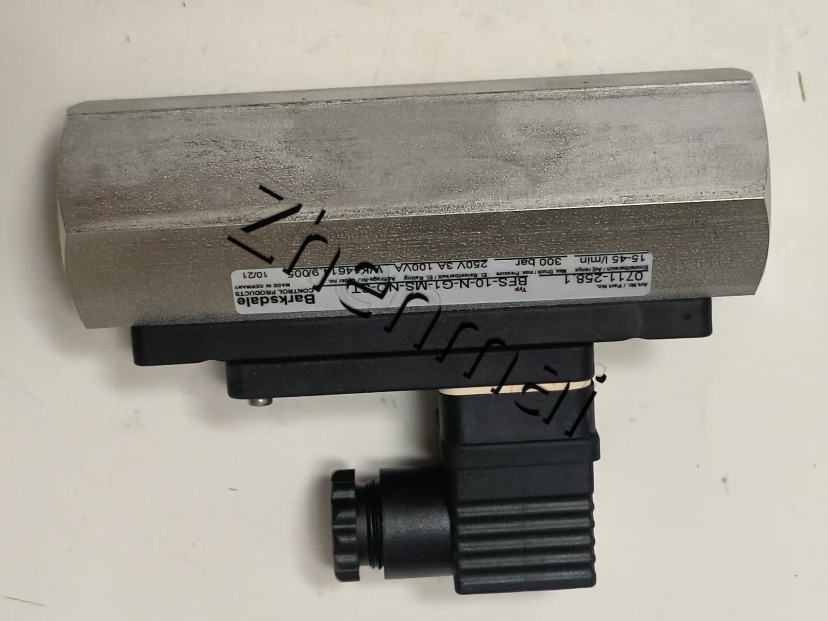 Nuovo originale Barksdale 0711-258.1 Sensore di pressione Interruttore di livello Flussostato Pressostato Spedizione veloce