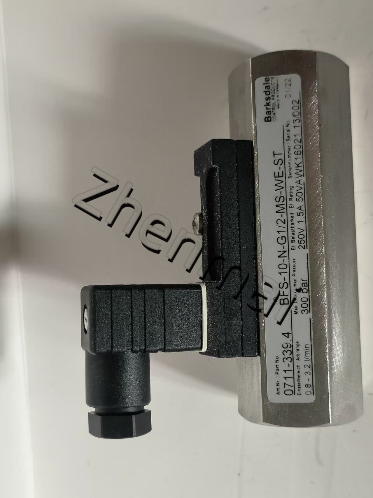 Nuovo originale Barksdale 0711-339.4 Sensore di pressione Interruttore di livello Flussostato Pressostato Spedizione veloce