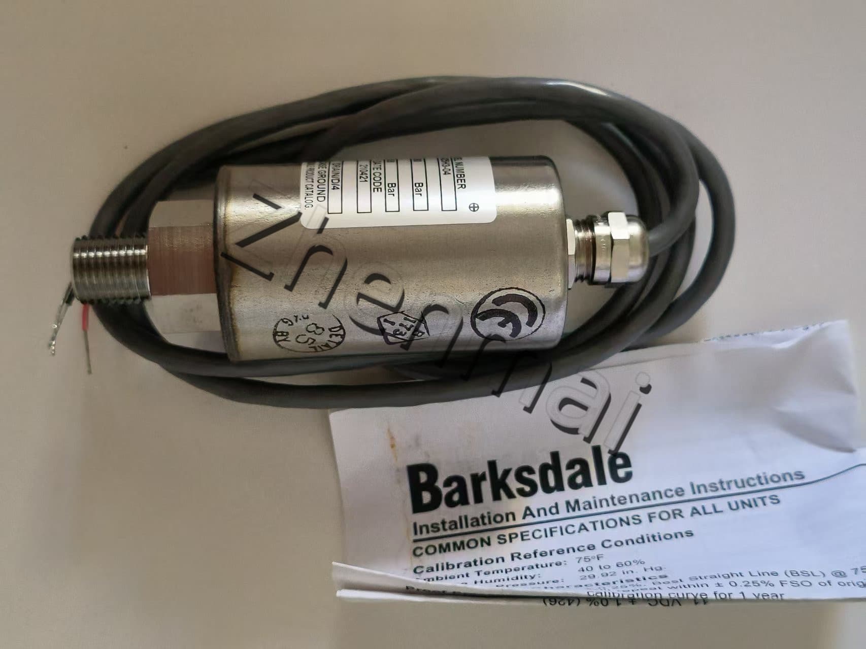 Brand New Original Barksdale 425H3-04 Sensore di pressione Livellostato Flussostato Pressostato Spedizione veloce