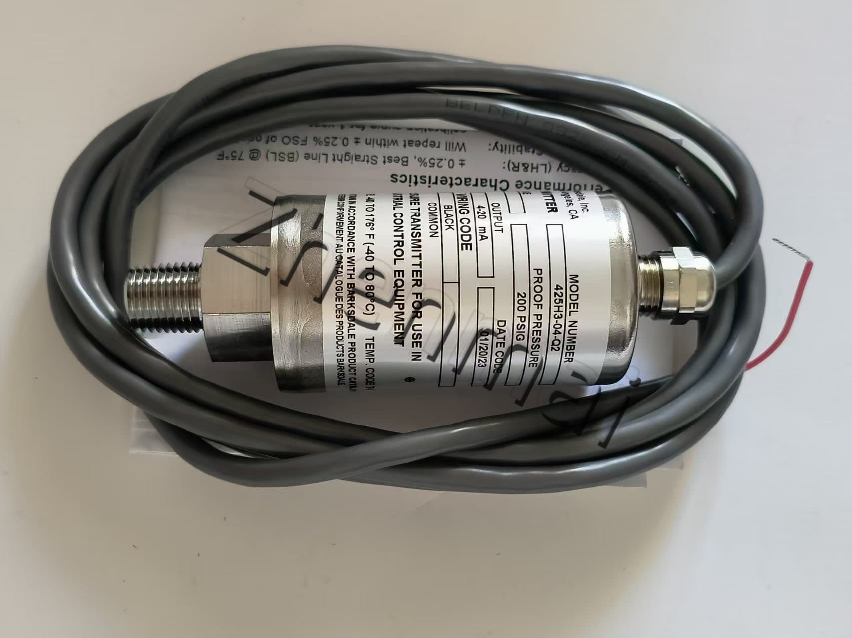 Brand New Original Barksdale 425H3-04-Q2 Sensore di pressione Interruttore di livello Flussostato Pressostato Spedizione veloce
