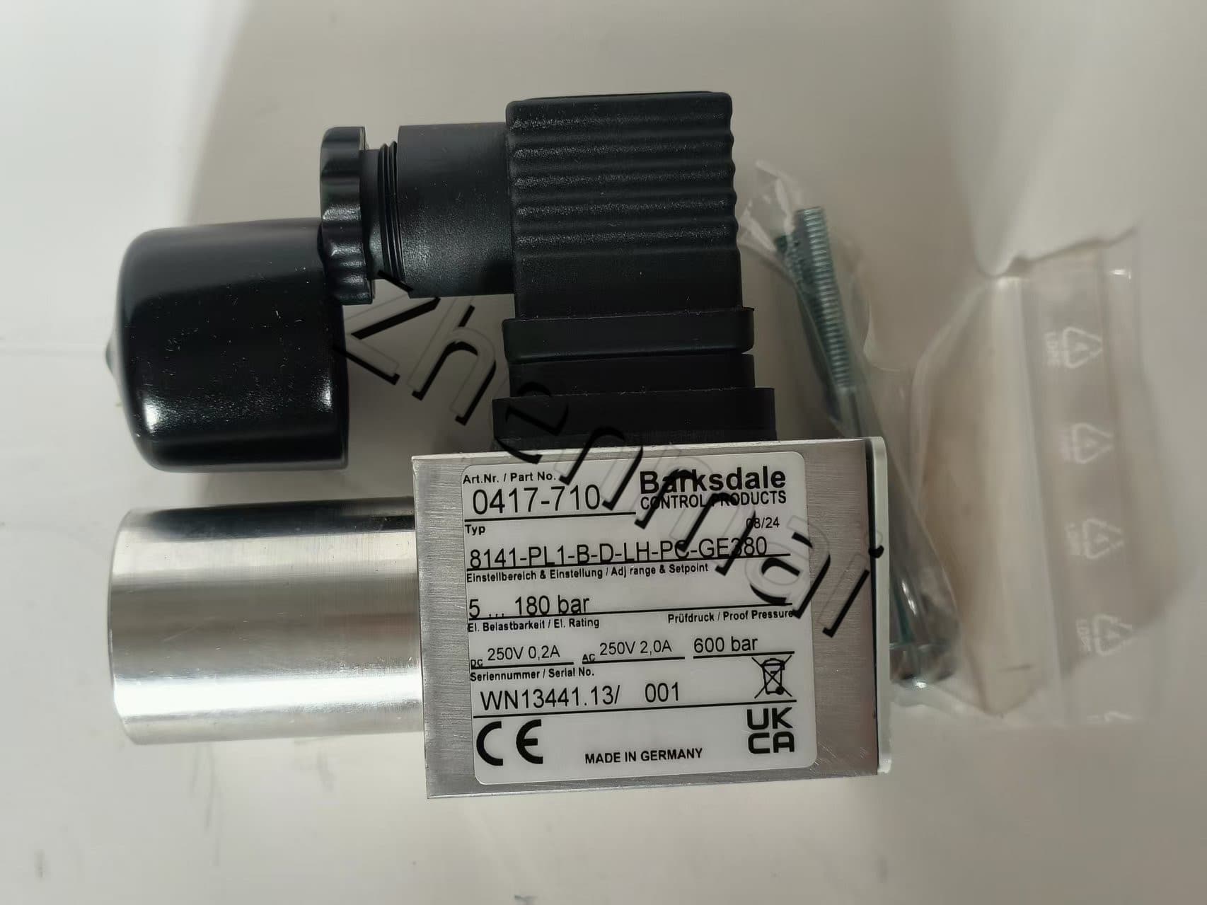Brand New Original Barksdale 8141-PL1-B-D-LH-PC-GE380 0417-710 Sensore di pressione Livellostato Flussostato Pressostato Spedizione veloce