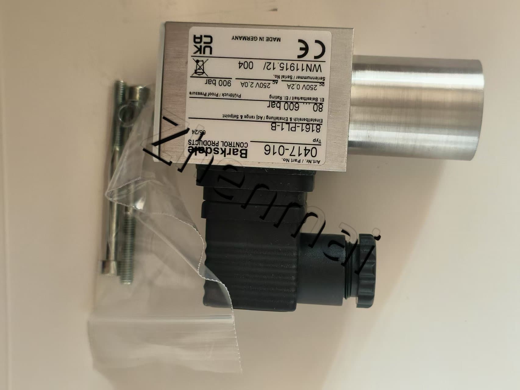Brand New Original Barksdale 8161-PL1-B 0417-016 Sensore di pressione Interruttore di livello Flussostato Pressostato Spedizione veloce