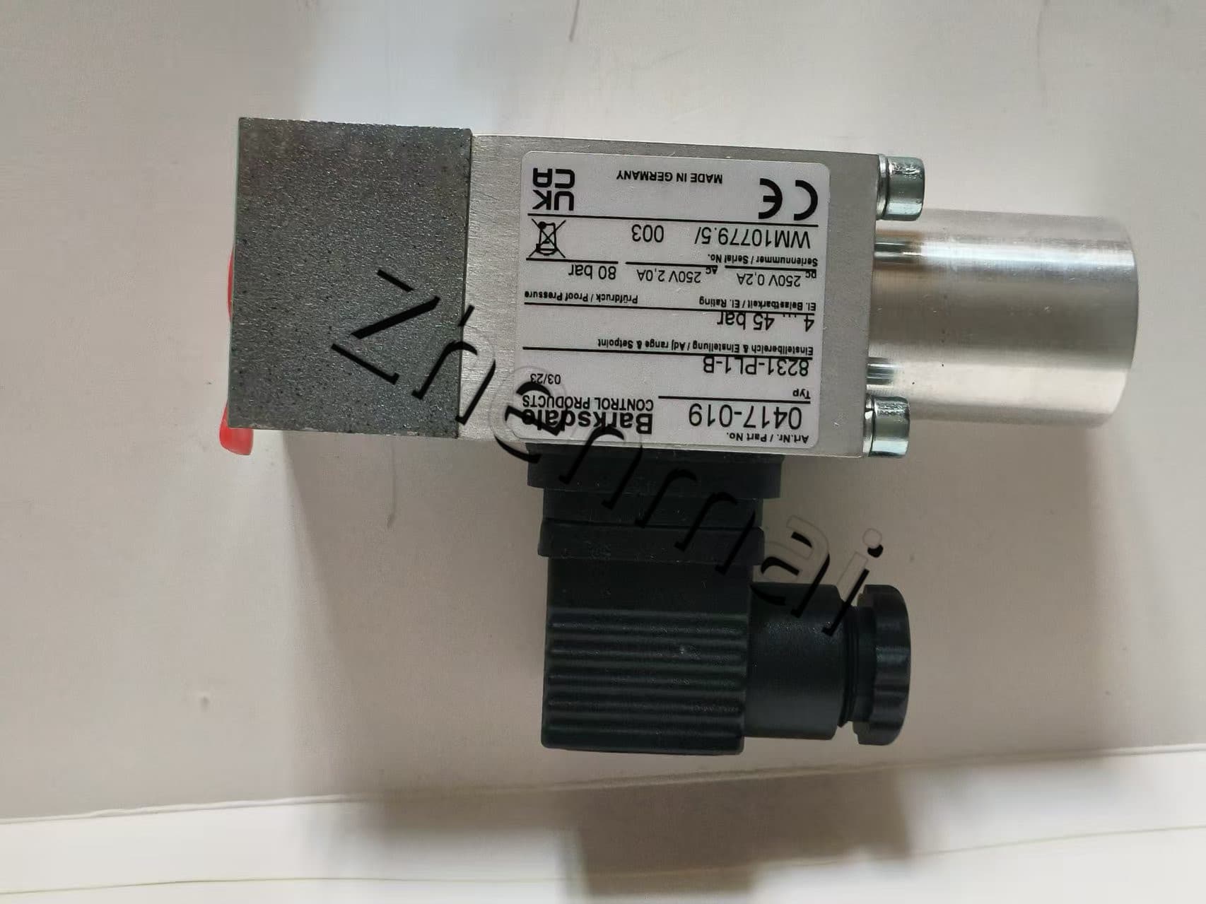 Brand New Original Barksdale 8231-PL1-B 0417-019 Sensore di pressione Interruttore di livello Flussostato Pressostato Spedizione veloce