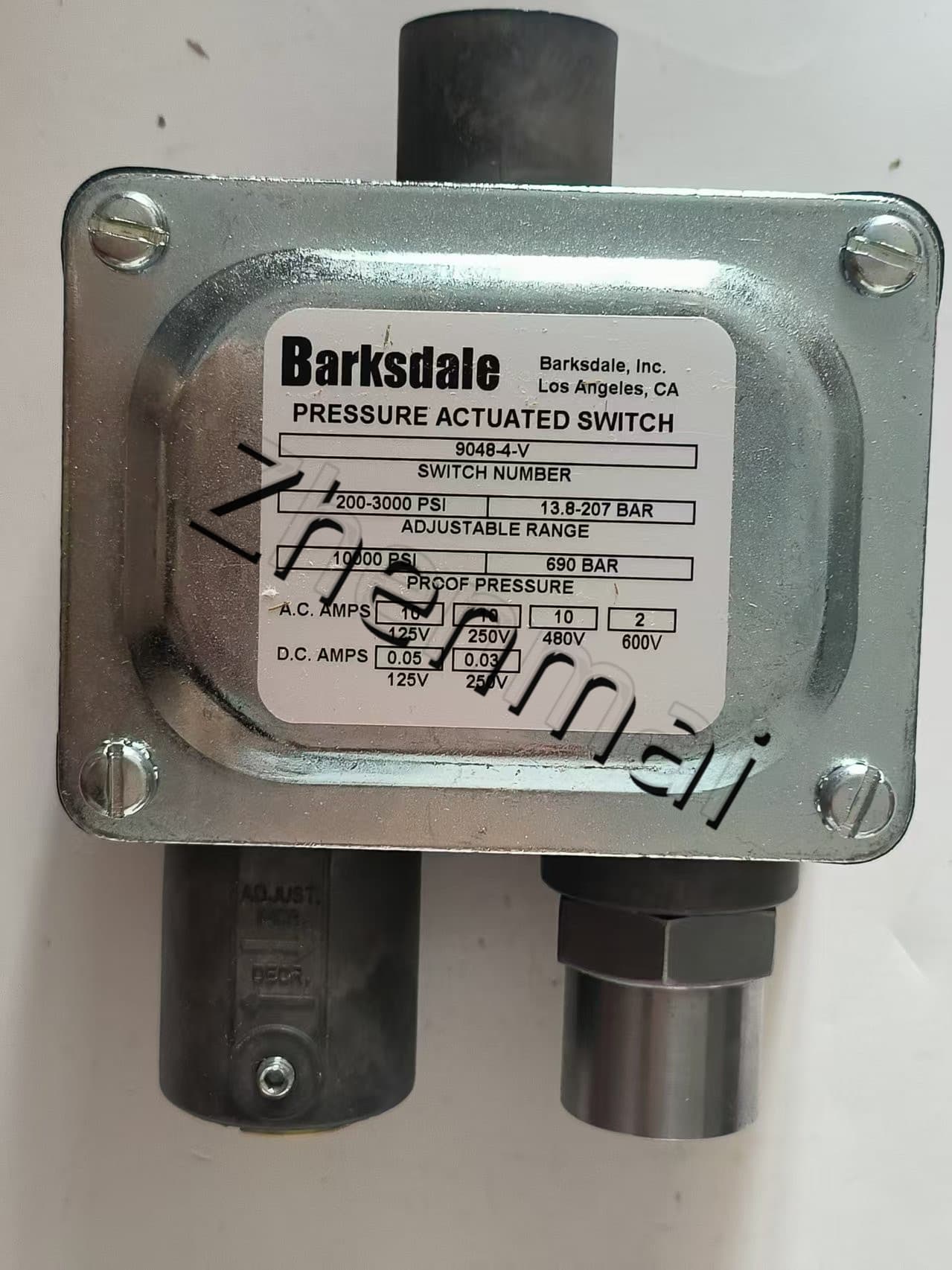 Nuovo originale Barksdale 9048-4-V Sensore di pressione Livellostato Flussostato Pressostato Spedizione veloce