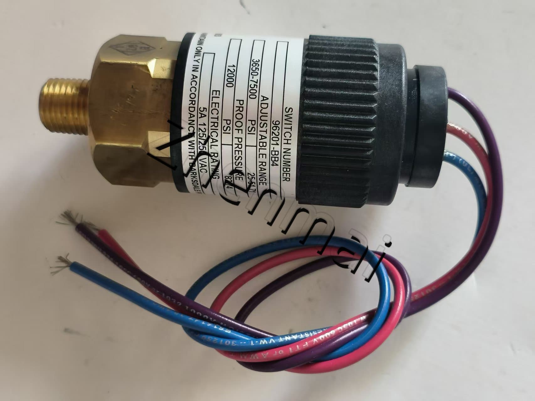 Nuovissimo originale Barksdale 96201-BB4 Sensore di pressione Interruttore di livello Flussostato Pressostato Spedizione veloce