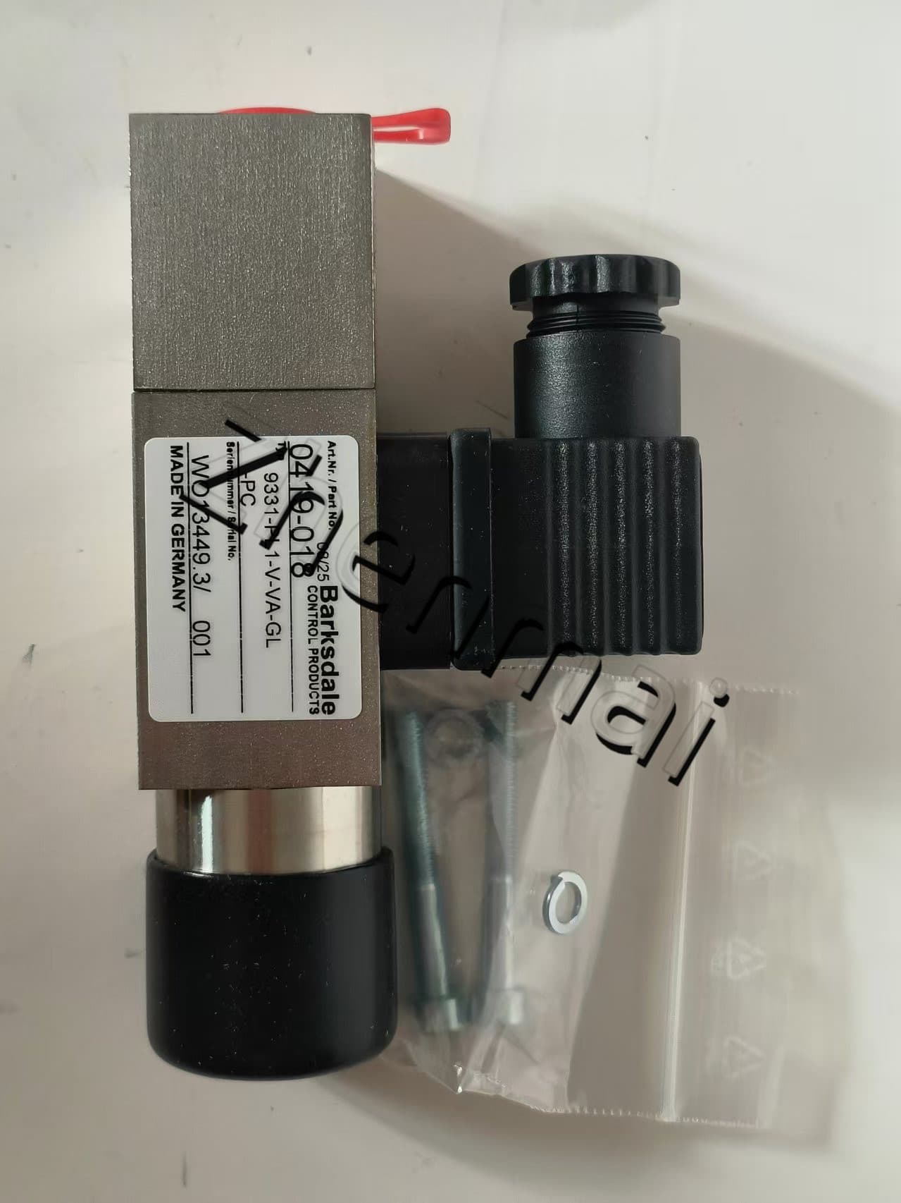 Brand New Original Barksdale 99331-PL1-V-VA-GL-PC 0419-018 Sensore di pressione Interruttore di livello Flussostato Pressostato Spedizione veloce