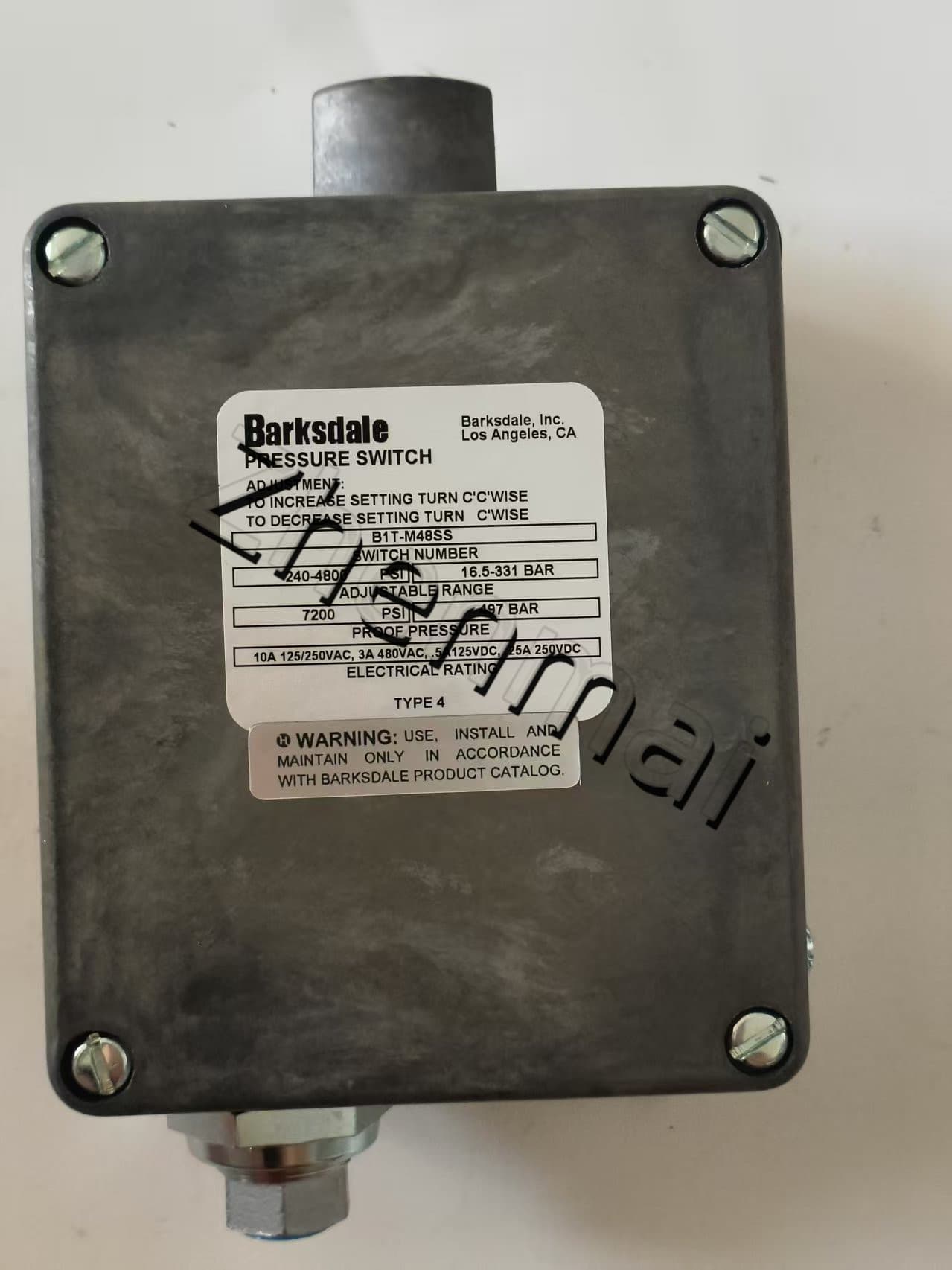 Brand New Original Barksdale B1T-M48SS Sensore di pressione Livellostato Flussostato Pressostato Spedizione veloce