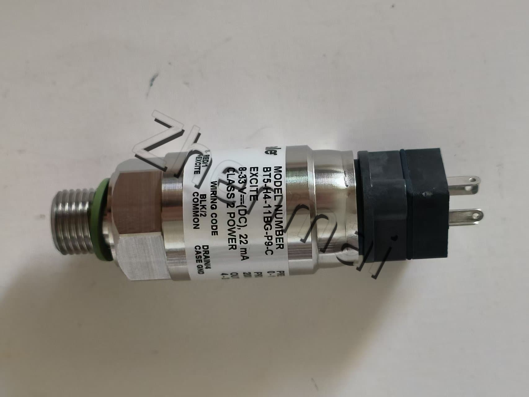 Brand New Original Barksdale BT5-H4-11BG-P9-C Sensore di pressione Livellostato Flussostato Pressostato Spedizione veloce
