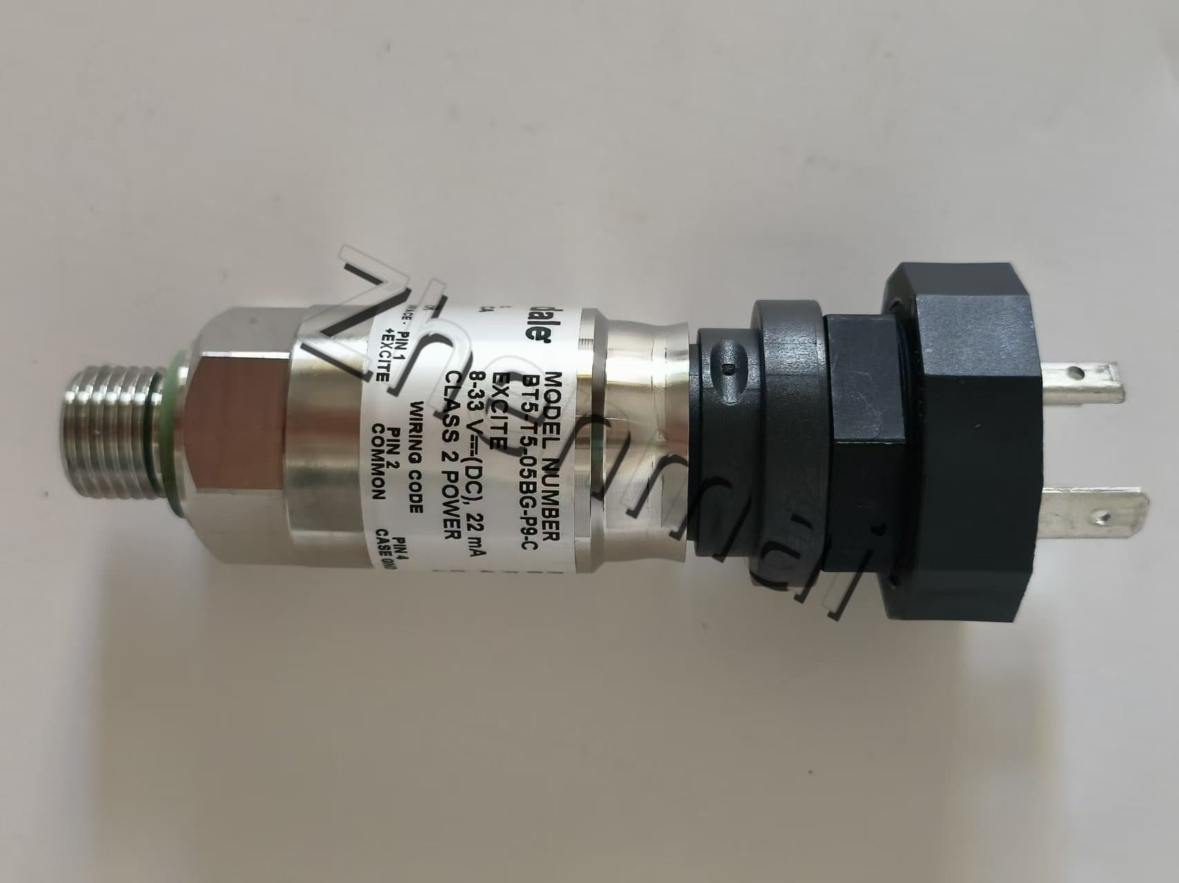 Brand New Original Barksdale BT5-T5-05BG-P9-C Sensore di pressione Livellostato Flussostato Pressostato Spedizione veloce
