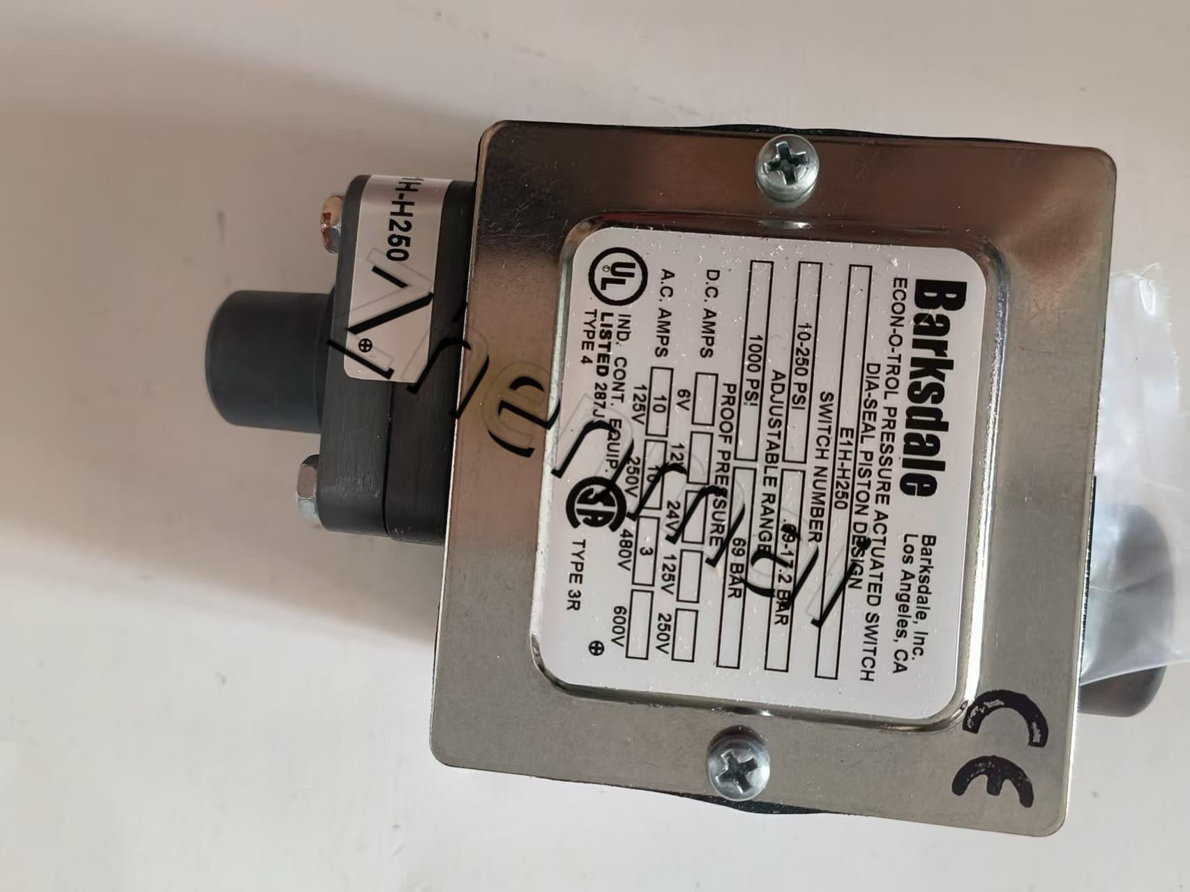 Brand New Original Barksdale E1H-H250 Sensore di pressione Livellostato Flussostato Pressostato Spedizione veloce