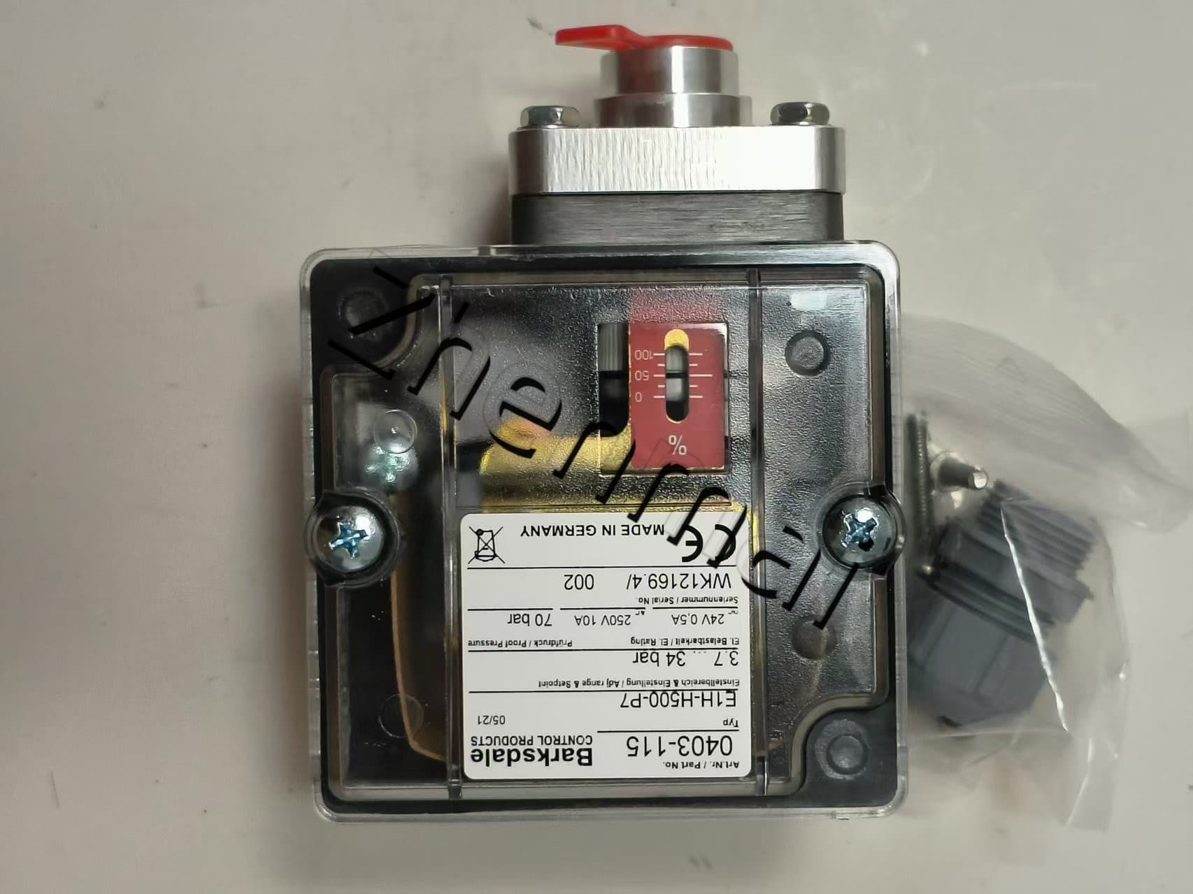 Brand New Original Barksdale E1H-H500-P7 0403-115 Sensore di pressione Interruttore di livello Flussostato Pressostato Spedizione veloce