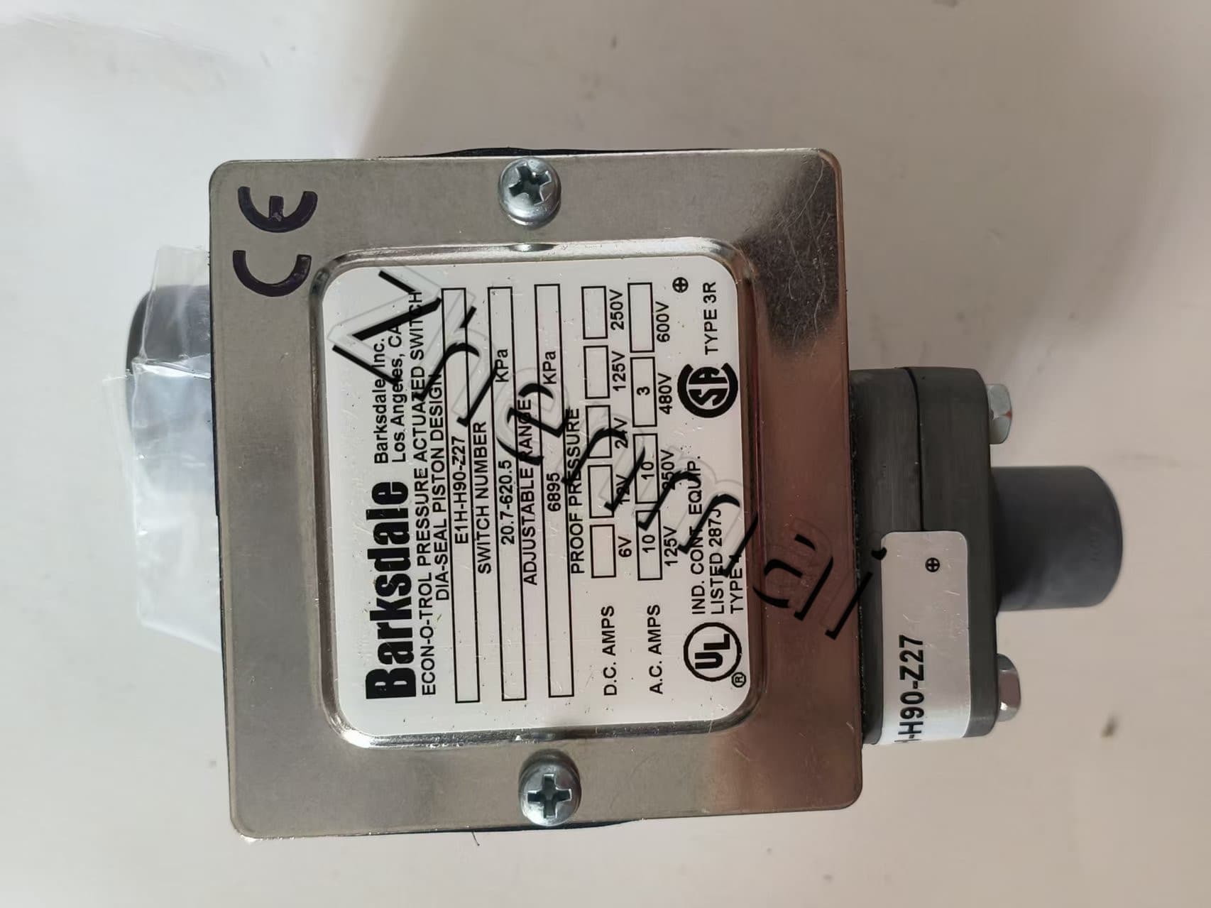 Nuovo originale Barksdale E1H-H90-Z27 Sensore di pressione Interruttore di livello Flussostato Pressostato Spedizione veloce