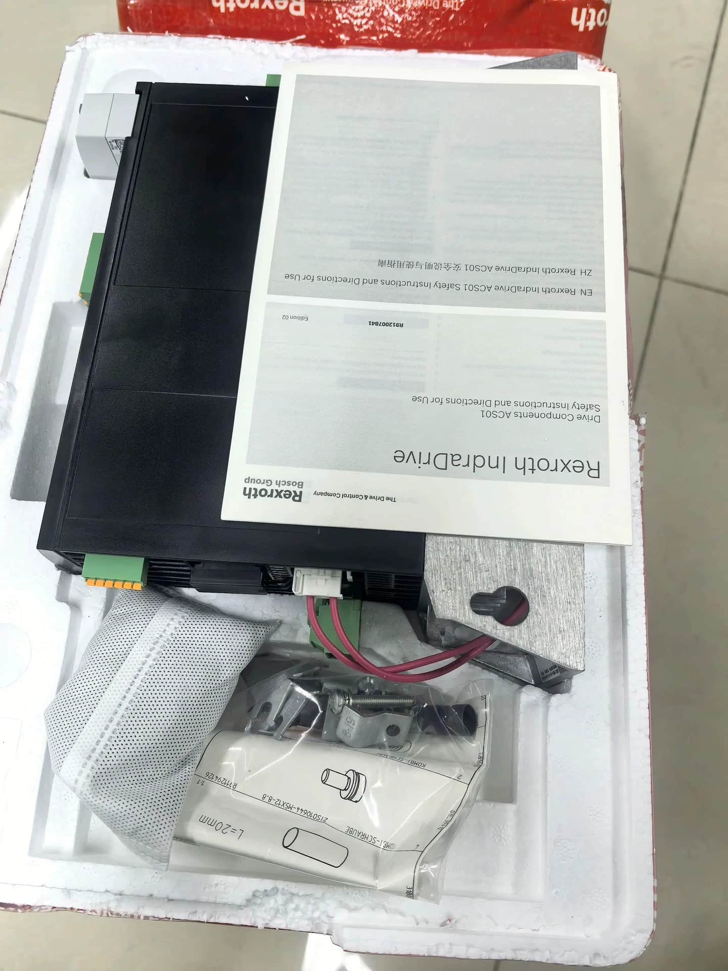 Servomotore Bosch Rexroth originale nuovo di zecca ACS01.1E-W0018-A-03-B-ET-EC-NN-NN-NN-FW Servomotore Spedizione veloce