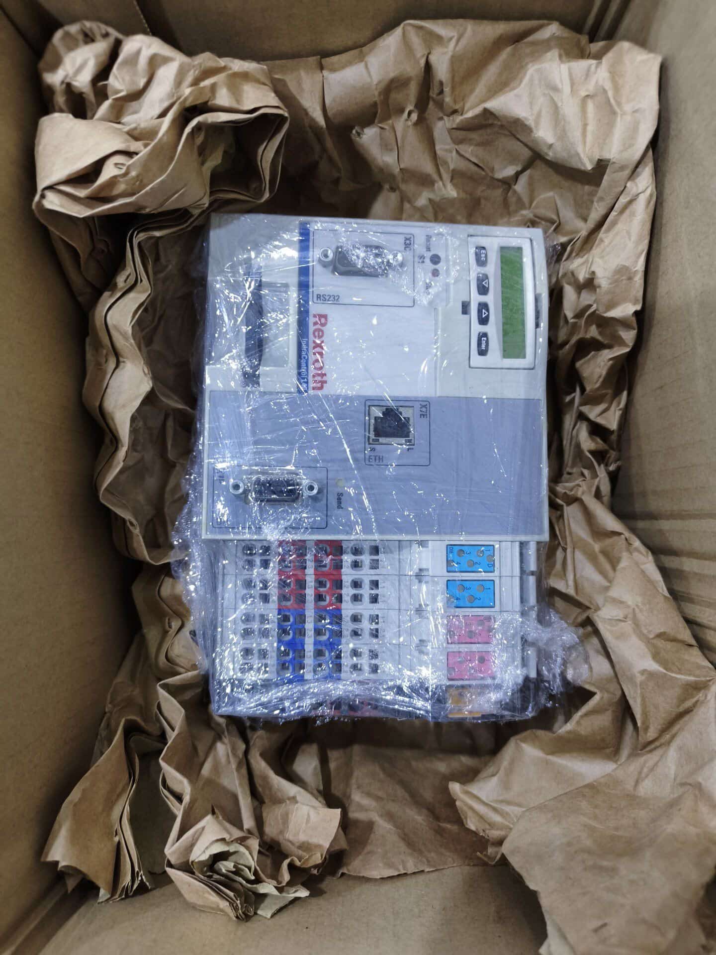 Servomotore Bosch Rexroth originale nuovo di zecca CML40.2-NP-330-NA-NNNN-NW Servomotore Spedizione veloce