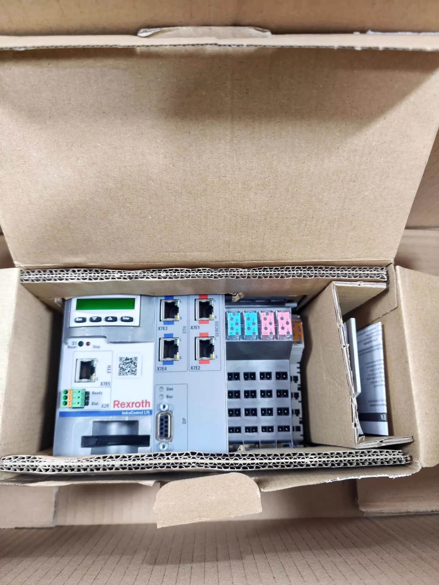 Servomotore Bosch Rexroth originale nuovo di zecca CML75.1-3P-900-NA-NNNN-NW Servomotore Spedizione veloce