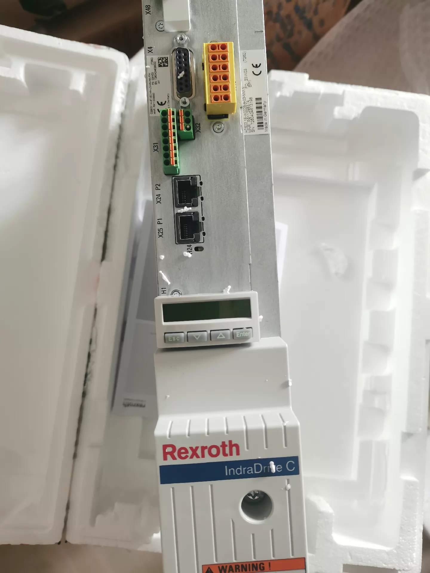 Servomotore Bosch Rexroth originale nuovo di zecca CSB02.1A-ET-EC-NN-L3-NN-NN-FW Servomotore Spedizione veloce