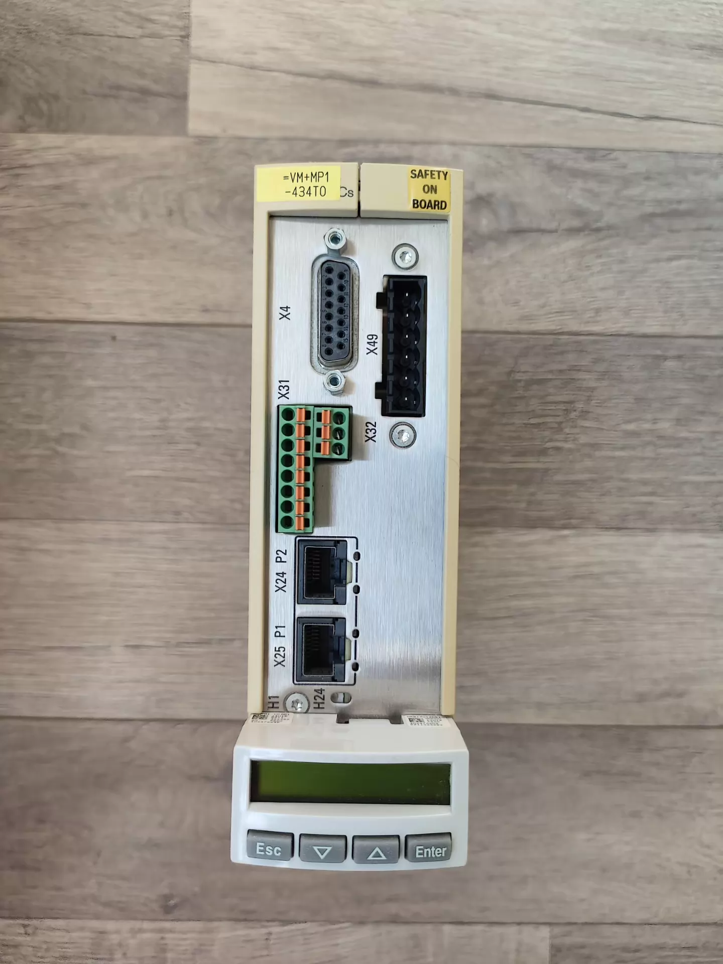Servomotore Bosch Rexroth nuovo di zecca originale HCS01.1E-W0009-A-02-B-ET-EC-NN-L4-NN-FW Servomotore Spedizione veloce