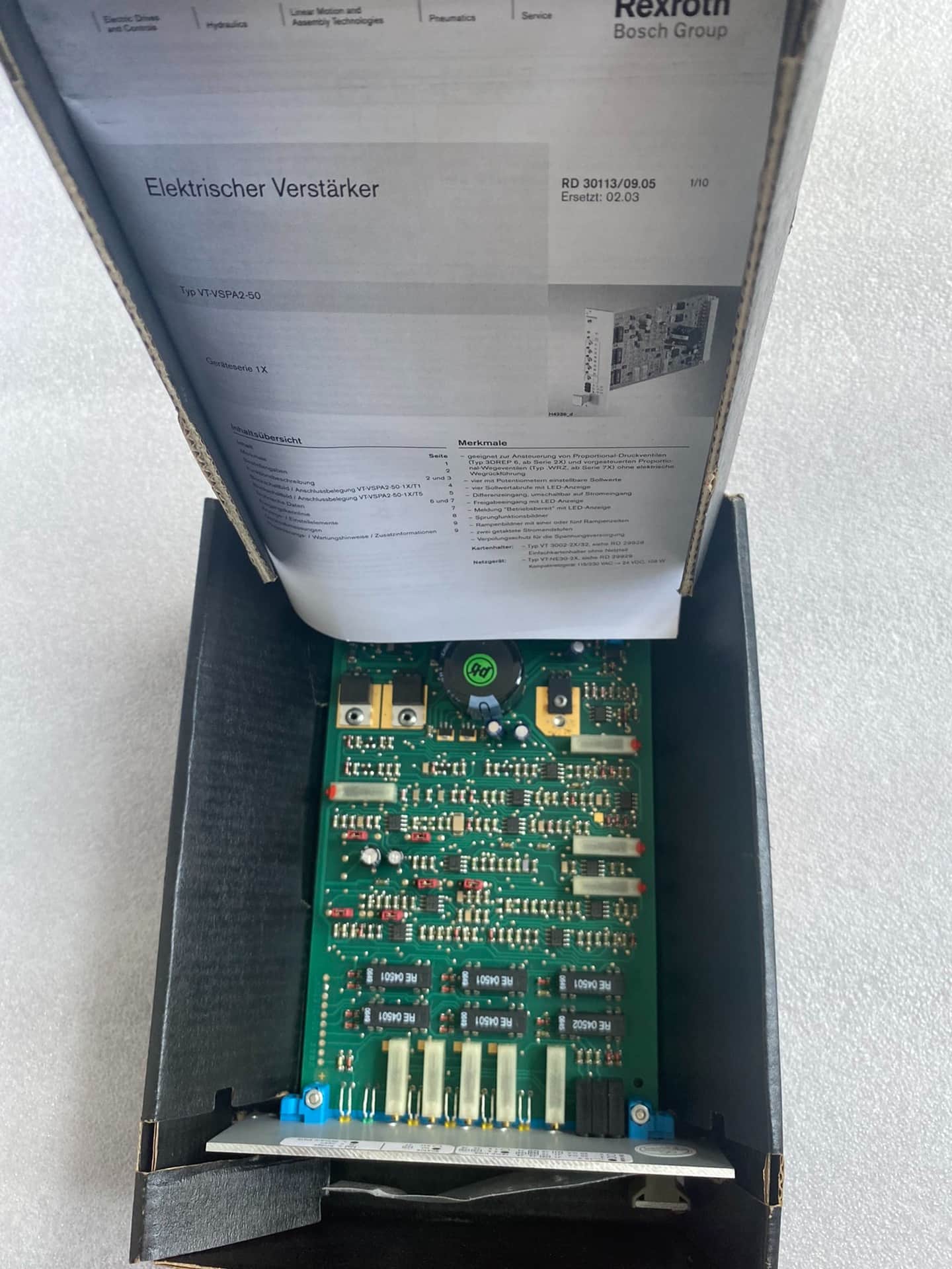 Brand New Original Bosch Rexroth Servo drive Valvola proporzionale Amplificatore valvola proporzionale VT-VRPA1-100-1XV00 Servomotore Spedizione veloce