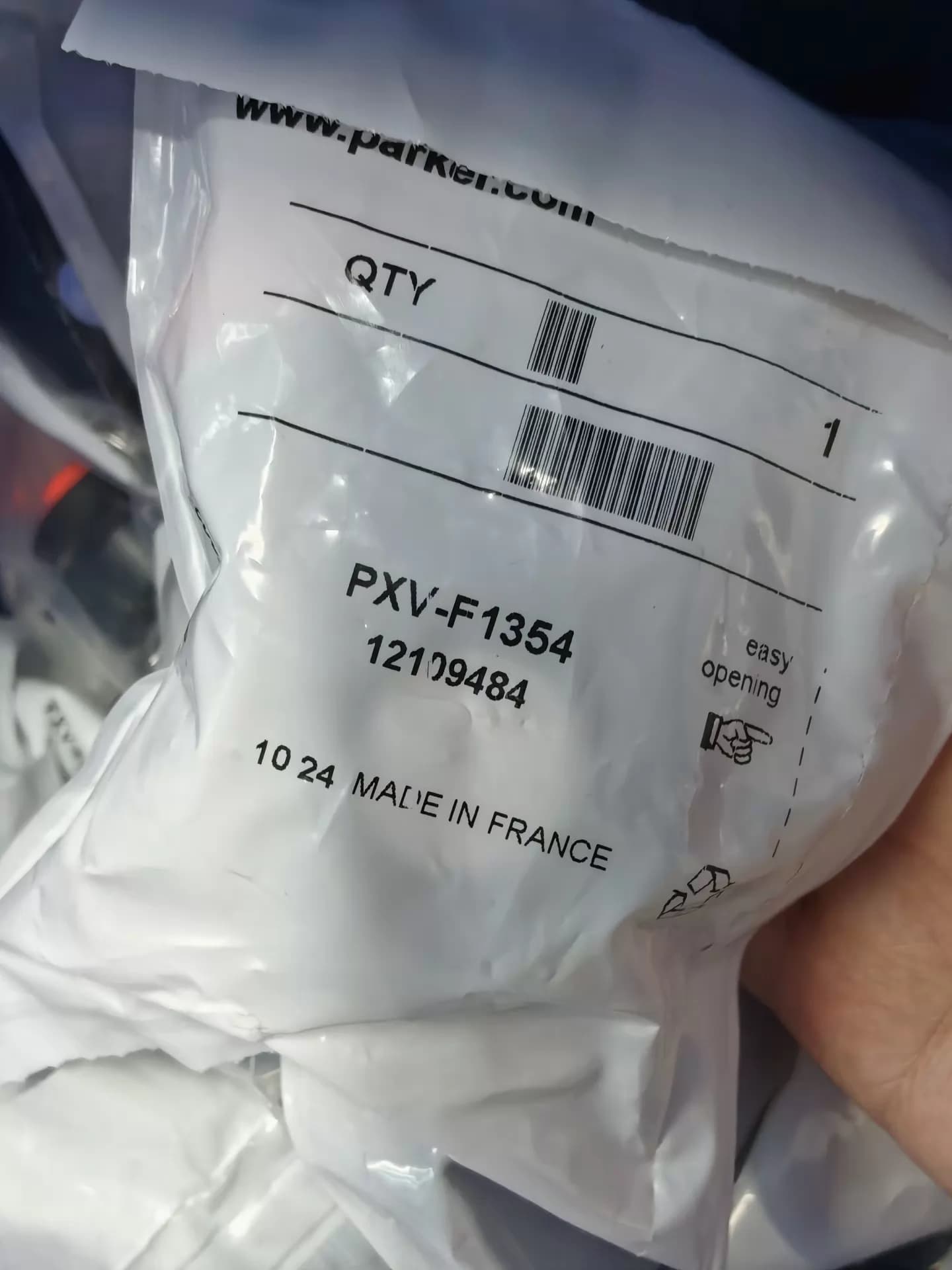 Nuovissimo originale Parker 6PXV-F1354 Servoazionamenti azionamenti a frequenza variabile servomotori Controller Spedizione veloce