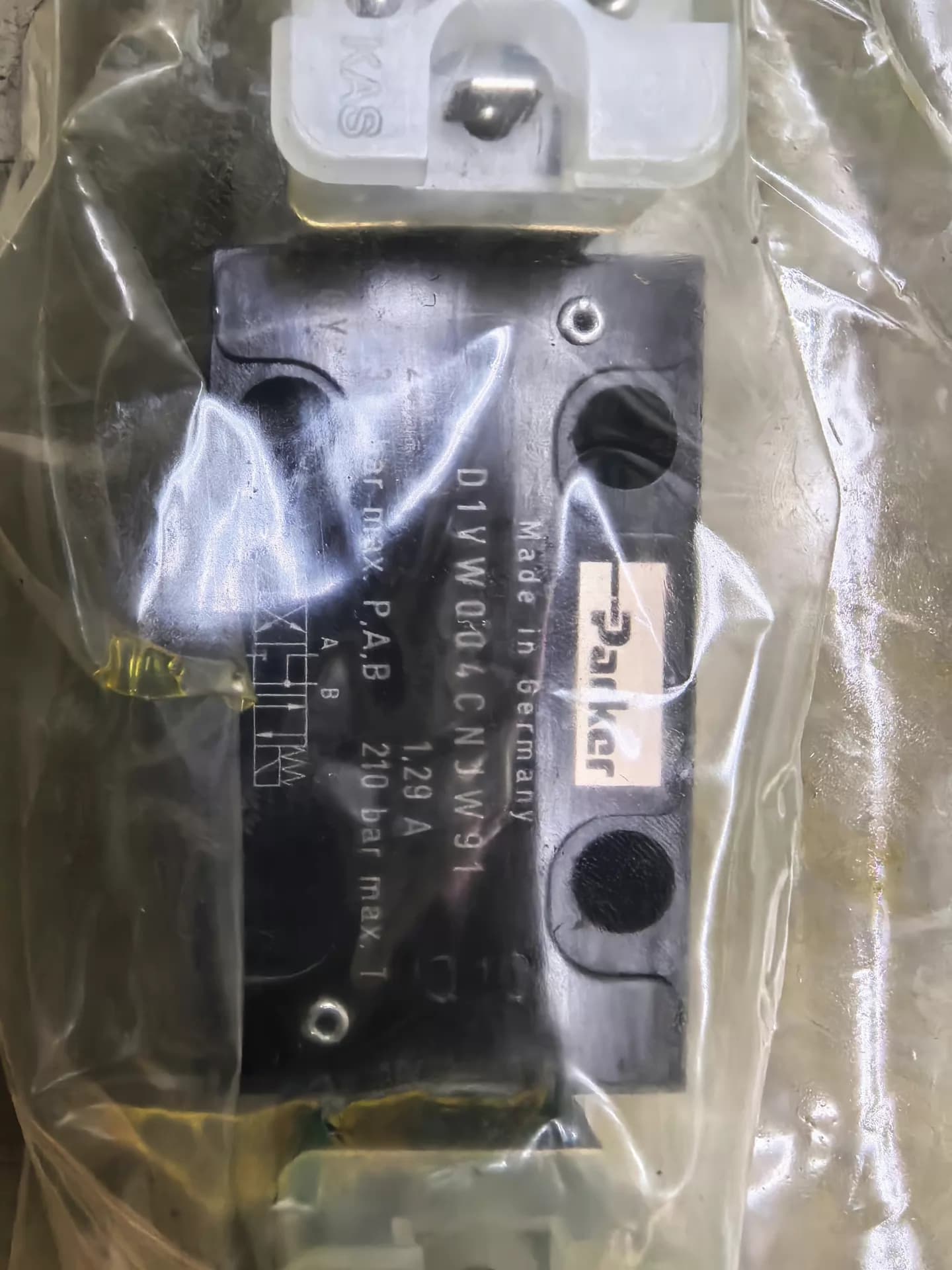 Nuovissimo originale Parker D1VW004CNJW91 Servoazionamenti azionamenti a frequenza variabile servomotori controller Spedizione veloce