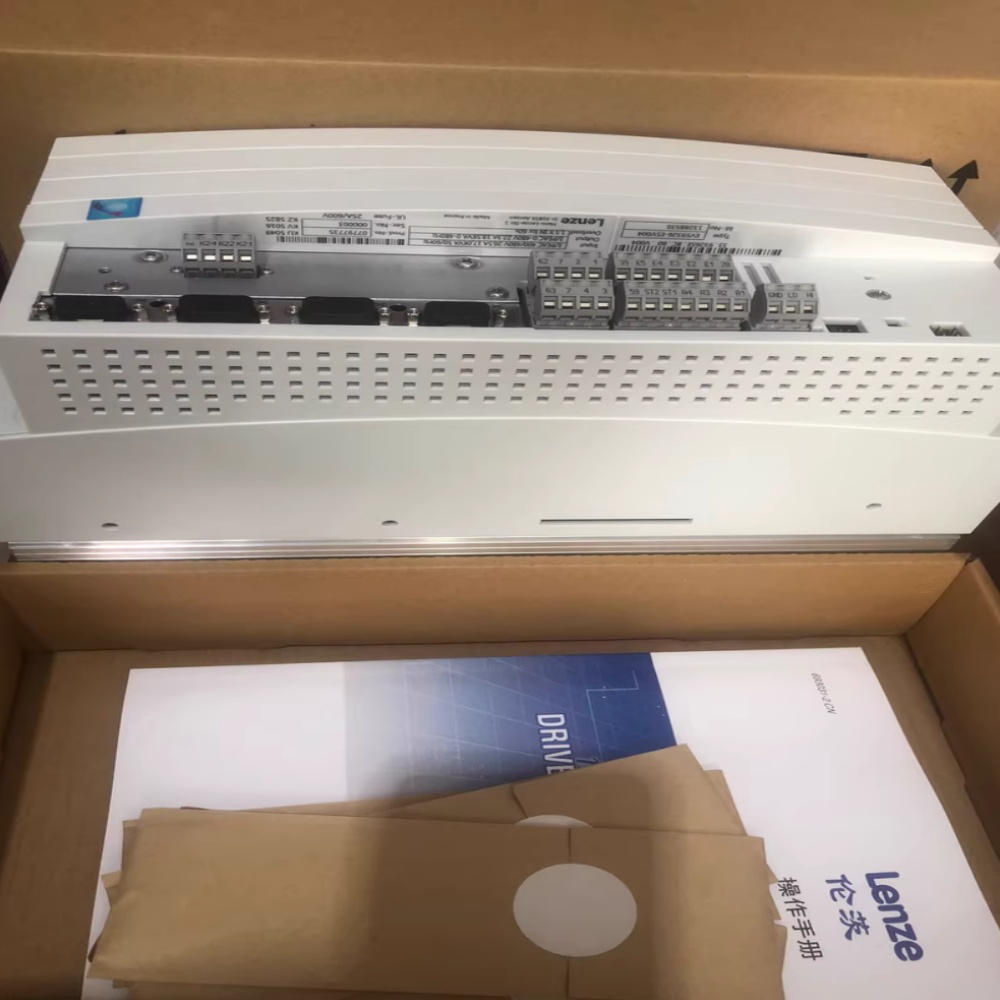 Nuovo modulo I/O industriale Lenze E94ASHE2924 originale FedEx DHL spedizione veloce