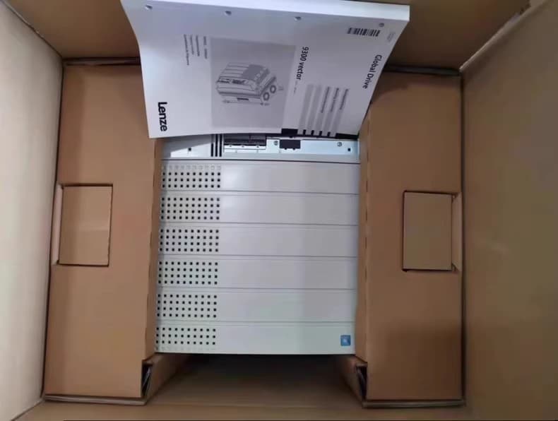 Nuovo modulo I/O industriale Lenze E94ASSE2924 originale FedEx DHL spedizione veloce